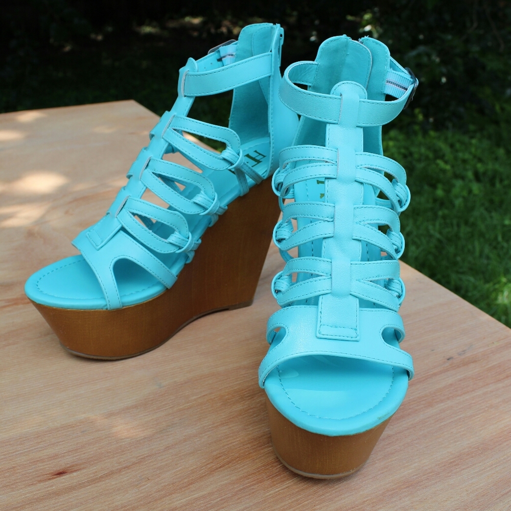 Wedge sandles